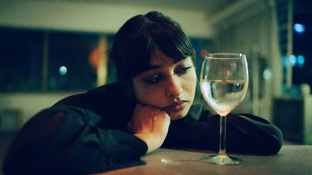 photo visage femme alcoolique combien de temps sans alcool pour régénérer le foie