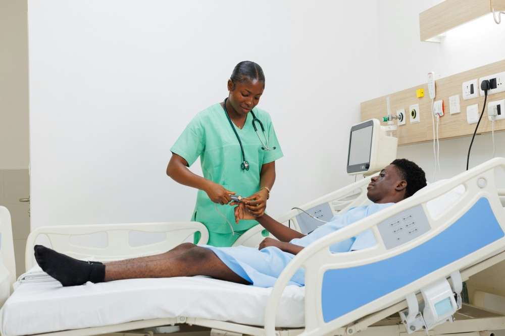 Pourquoi le drap de glisse est un équipement indispensable pour le confort et la sécurité des patients ?