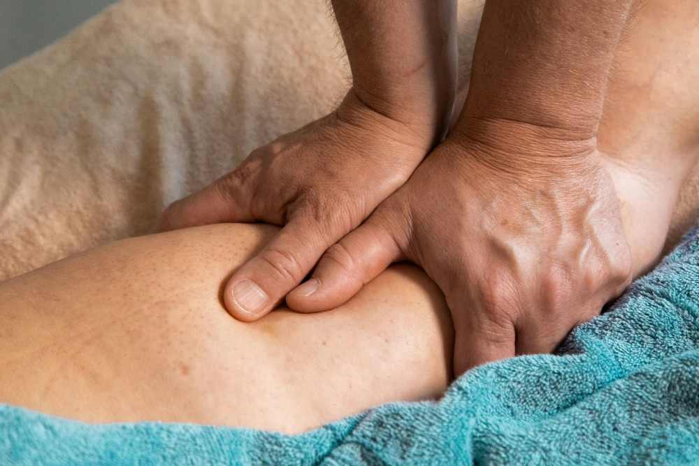 Drainage lymphatique Renata França douleurs aux jambes