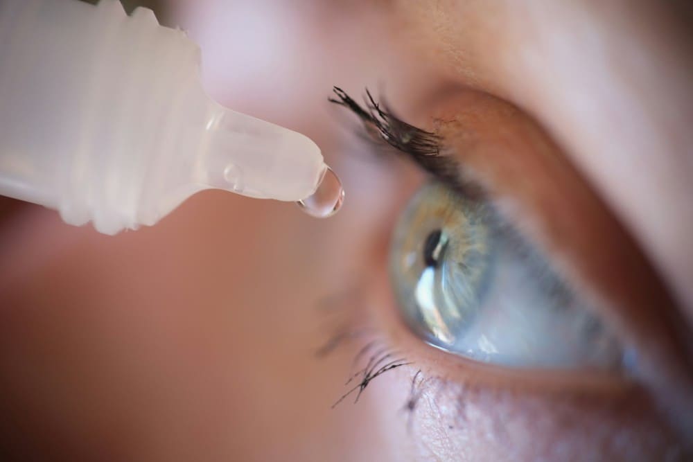 Flacon de gouttes pour les yeux