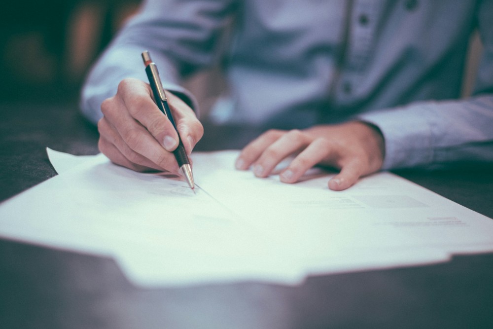 Signature d'un contrat mutuelle santé pas chère